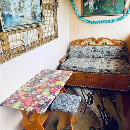 Uyutniy Dvorik From Odessa