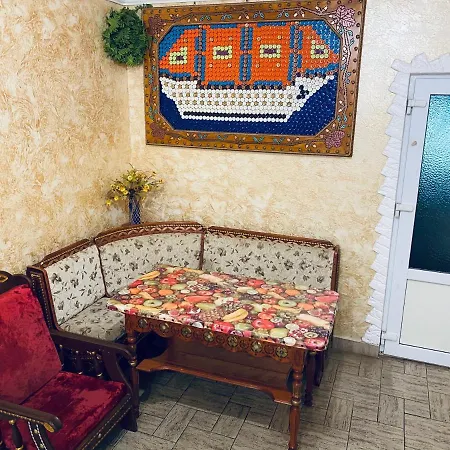 Uyutniy Dvorik From Odessa *