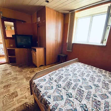Uyutniy Dvorik From Odessa Guest house *